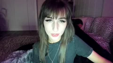 Snapshot of bbshasta chatting on July 18, 5:44 am Shasta online show from July 18, 5:44 am