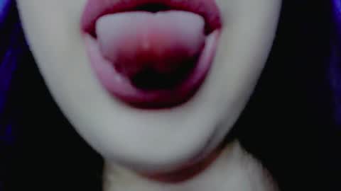 Molly online show from March 6, 12:54 am