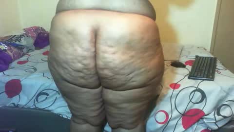 bbwcarol324508 online show from September 24, 5:44 am