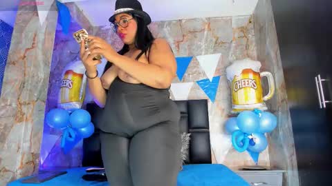 Snapshot of bbwlatina01 chatting on September 29, 1:38 pm Bbwlatina01 online show from September 29, 1:38 pm