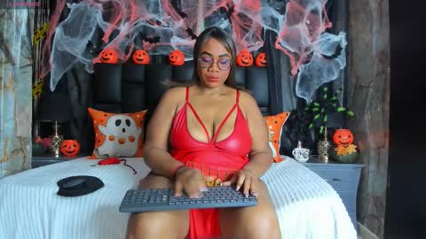Snapshot of bbwlatina01 chatting on October 21, 12:28 pm Bbwlatina01 online show from October 21, 12:28 pm