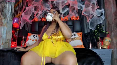 Snapshot of bbwlatina01 chatting on October 29, 12:18 pm Bbwlatina01 online show from October 29, 12:18 pm