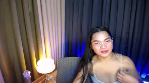 molly online show from October 11, 6:01 am