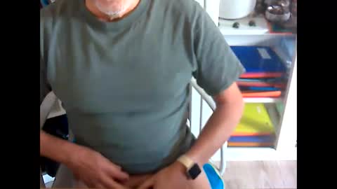 Snapshot of bcn1959 chatting on November 17, 1:39 pm bcn1959 online show from November 17, 1:39 pm