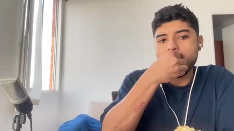 bdever7 online show from April 15, 9:48 pm