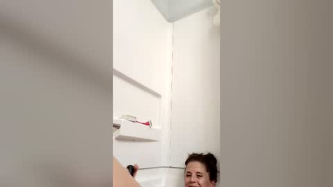 bdsmcutiepue online show from June 27, 1:32 am