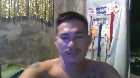 Snapshot of be_my_kingxx chatting on July 19, 5:49 pm rem online show from July 19, 5:49 pm