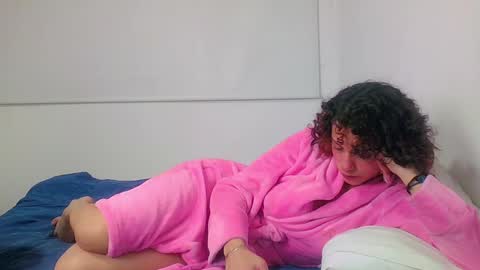 Sara  Juan online show from December 12, 6:03 am