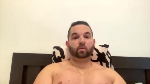 Snapshot of beachboyhardonyou chatting on February 21, 11:33 am beachboyhardonyou online show from February 21, 11:33 am