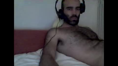 Snapshot of bear14250949 chatting on October 31, 4:41 pm bear14250949 online show from October 31, 4:41 pm