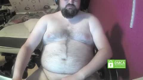 bear90130 online show from September 18, 6:32 pm