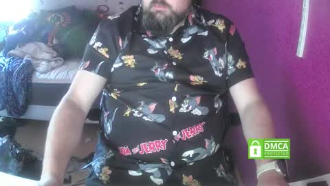 bear90130 online show from October 2, 10:44 am