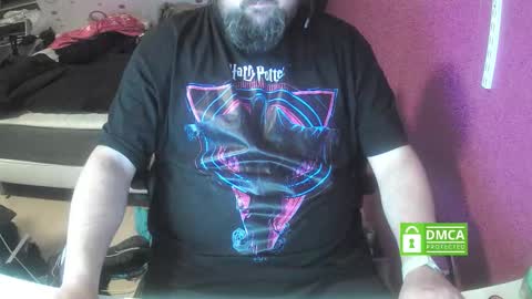 bear90130 online show from October 4, 6:50 pm