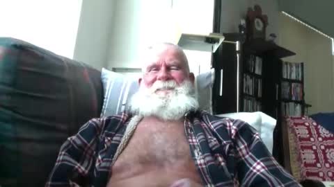 beardbushy online show from May 10, 3:50 pm