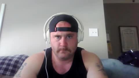 bearded4urpleasure online show from April 14, 9:21 pm