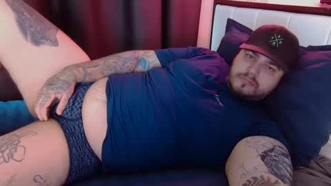 Snapshot of bearway30 chatting on February 3, 11:31 am Bearway31 online show from February 3, 11:31 am