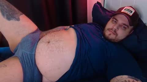 Snapshot of bearway30 chatting on November 17, 6:35 pm Bearway31 online show from November 17, 6:35 pm