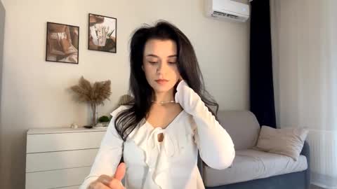 Snapshot of beatriceesmond chatting on October 27, 11:14 am Katie online show from October 27, 11:14 am