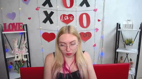 Snapshot of beatriceflyy chatting on September 11, 3:56 pm BeatriceFlyy online show from September 11, 3:56 pm
