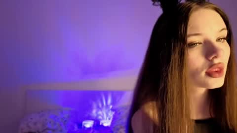 Snapshot of beatricemoonlight chatting on May 5, 8:11 am My name is Beatrice Like my broadcast pls 3 online show from May 5, 8:11 am