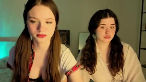 Snapshot of beatricemoonlight chatting on May 10, 9:14 am My name is Beatrice Like my broadcast pls 3 online show from May 10, 9:14 am