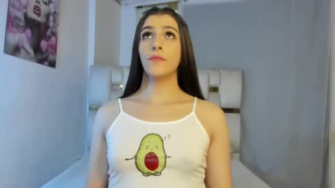 Snapshot of beautiful_doll888 chatting on January 7, 12:13 am Valeria online show from January 7, 12:13 am