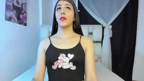 Snapshot of beautiful_doll888 chatting on March 9, 12:14 am Valeria online show from March 9, 12:14 am