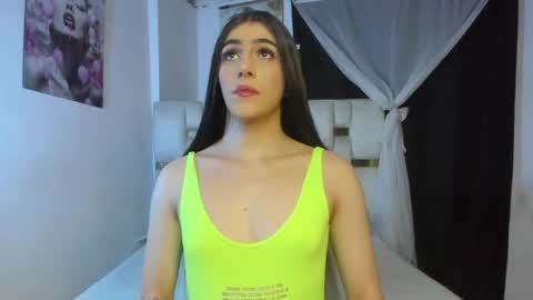 Snapshot of beautiful_doll888 chatting on April 5, 12:41 am Valeria online show from April 5, 12:41 am