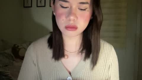 Snapshot of beautiful_lust69 chatting on December 3, 2:27 pm Sweet Aya online show from December 3, 2:27 pm