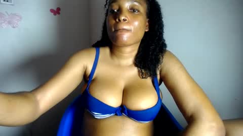 Snapshot of beautiful_moanna chatting on July 14, 2:05 am moanna online show from July 14, 2:05 am