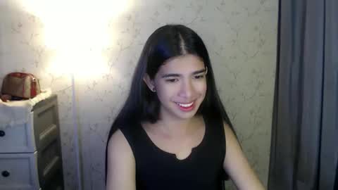 TRIXIE online show from February 3, 8:03 pm