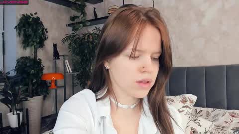 Nicole online show from February 15, 1:38 pm