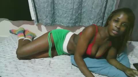 Snapshot of beautyamara chatting on April 26, 3:42 pm Amara online show from April 26, 3:42 pm