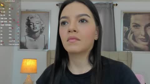 Ariana Reyes online show from November 25, 12:16 pm