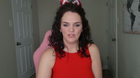 Snapshot of beautybetty666 chatting on December 26, 11:35 pm Betty online show from December 26, 11:35 pm