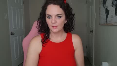 Snapshot of beautybetty666 chatting on December 27, 7:14 pm Betty online show from December 27, 7:14 pm