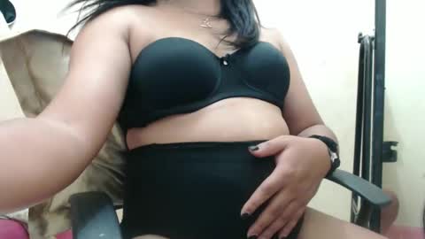 Snapshot of beautybuzz chatting on March 18, 6:16 am beautybuzz online show from March 18, 6:16 am