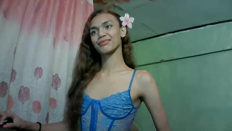 Snapshot of beautyhotasia123 chatting on March 3, 5:39 pm beautyhotasia123 online show from March 3, 5:39 pm