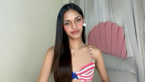 Snapshot of beautyhotasia123 chatting on October 10, 2:49 pm beautyhotasia123 online show from October 10, 2:49 pm