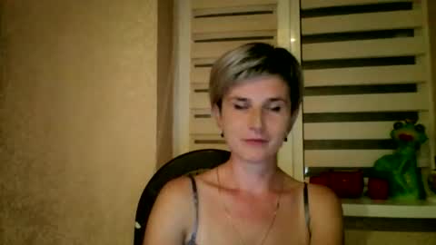 Snapshot of beautyksenia chatting on September 17, 6:20 pm BeautyKsenia online show from September 17, 6:20 pm