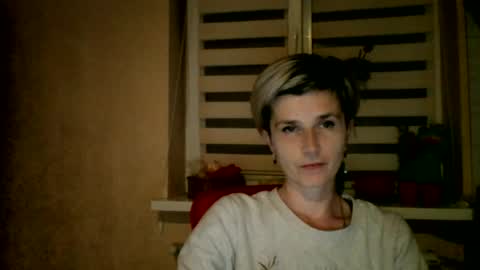 Snapshot of beautyksenia chatting on June 16, 7:05 pm BeautyKsenia online show from June 16, 7:05 pm