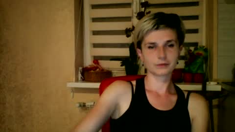 Snapshot of beautyksenia chatting on June 22, 8:06 pm BeautyKsenia online show from June 22, 8:06 pm