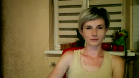 Snapshot of beautyksenia chatting on July 7, 7:29 pm BeautyKsenia online show from July 7, 7:29 pm