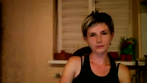 Snapshot of beautyksenia chatting on July 17, 7:52 pm BeautyKsenia online show from July 17, 7:52 pm