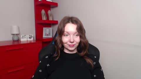 Zoe online show from December 2, 6:30 am