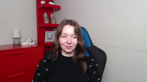 Zoe online show from December 2, 12:40 pm