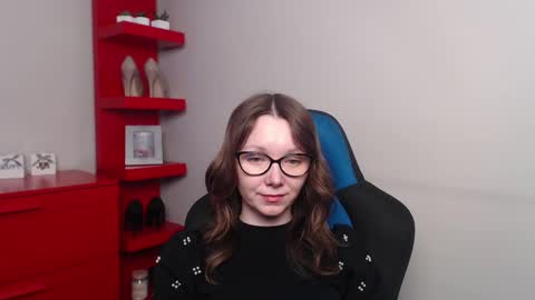 Zoe online show from February 19, 7:28 am