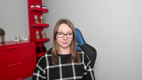 Zoe online show from October 17, 7:33 am