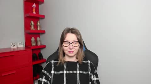 Zoe online show from February 24, 6:33 am