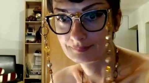 Raluca online show from June 29, 7:47 pm